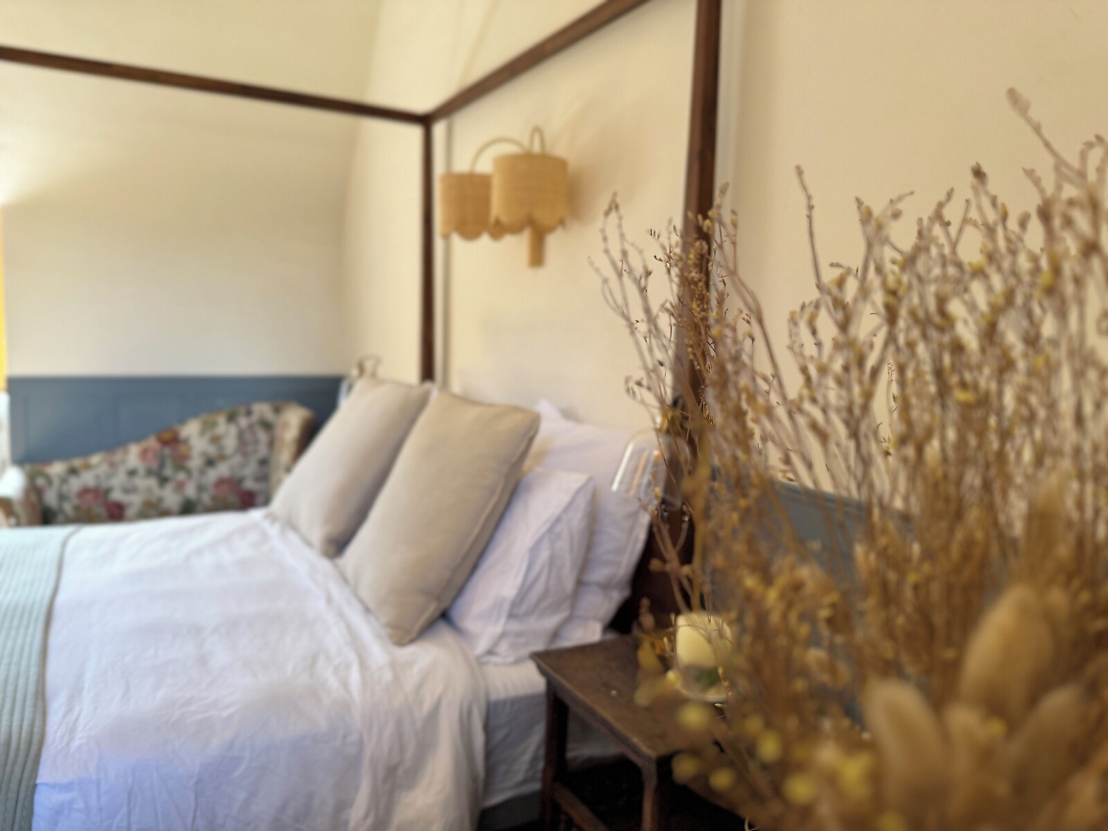 A quiet bedroom detail